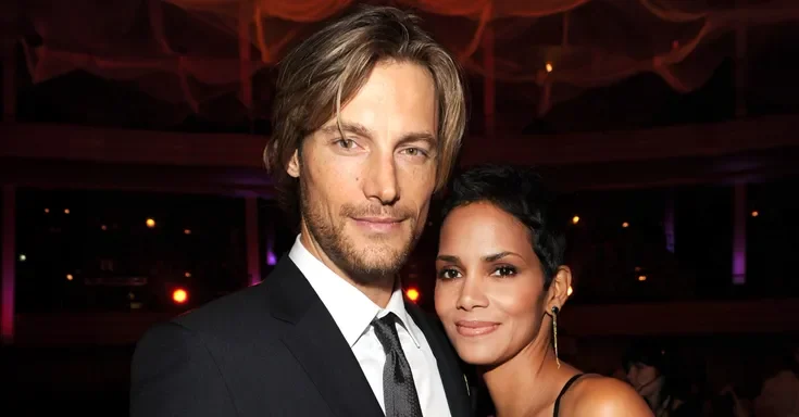 Gabriel Aubry and Halle Berry | Source: Getty Images