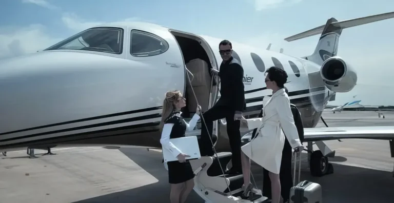 Rich couple boards an airplane | Source: Shutterstock