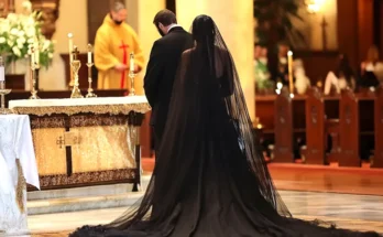 A couple standing at the altar | Source: Amomama