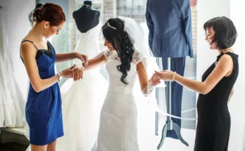 Dress shopping | Source: Shutterstock