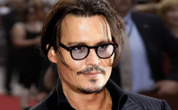 Johnny Depp, 61, Stuns Fans with His 'New Teeth'