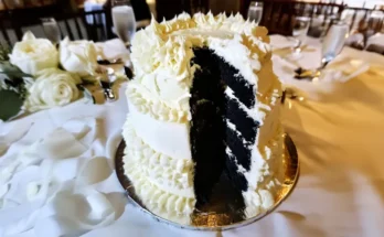 A wedding cake | Source: AmoMama