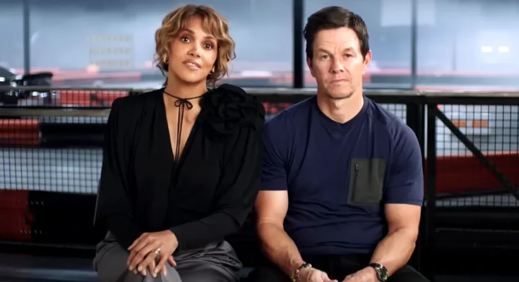 Halle Berry and Mark Wahlberg | Source: YouTube/@stillwatchingnetflix