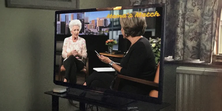 Senior woman being interviewed on a talk show | Source: Amomama