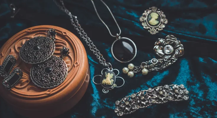 An assortment of jewelry | Source: Shutterstock