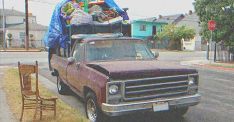 A truck full of stuffs | Source: Shutterstock