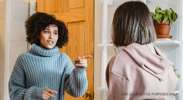 Two women arguing | Source: Pexels/Liza Summer