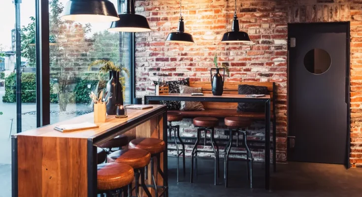 The interior of a cafe | Source: Shutterstock