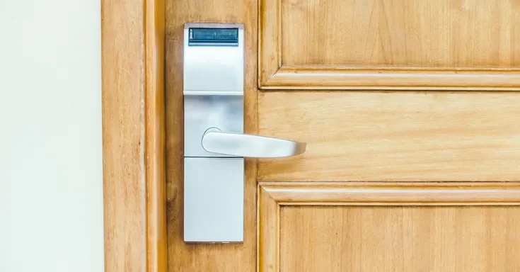 A metal doorknob | Source: Shutterstock