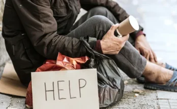 A homeless man | Source: freepik.com/freepik