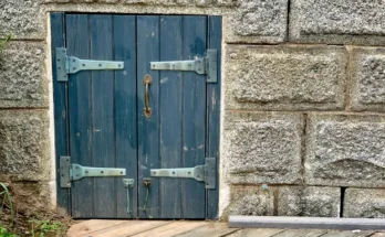 A door | Source: Getty Images