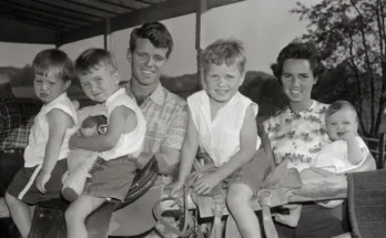 Robert and Ethel Kennedy with their children | Source: Getty Images