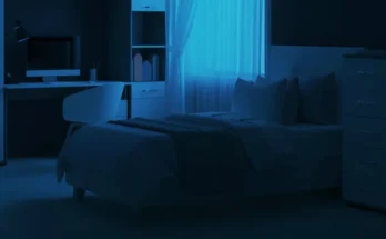 A bedroom at night | Source: Shutterstock