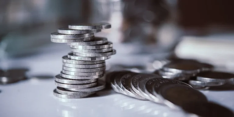 A stack of coins | Source: Freepik