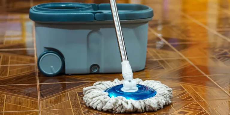 A mop and a bucket | Source: Shutterstock