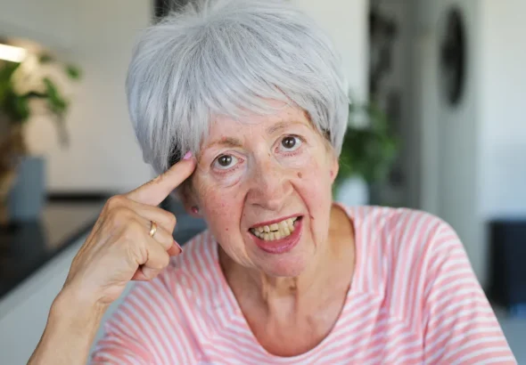 An old woman looking angry | Source: Shutterstock